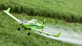 Ceará proíbe pulverização aérea de agrotóxicos nas lavouras do estado