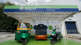 Índia expande frota de veículos elétricos com ciclomotores e triciclos
